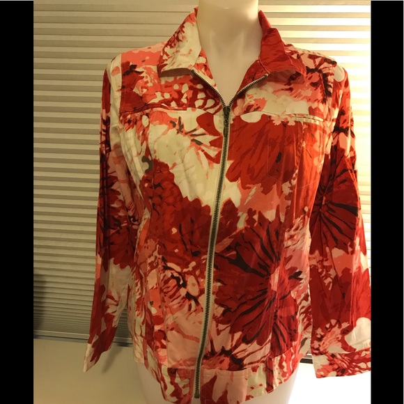 Chico's Jackets & Blazers - Chico’s size 2 light jacket